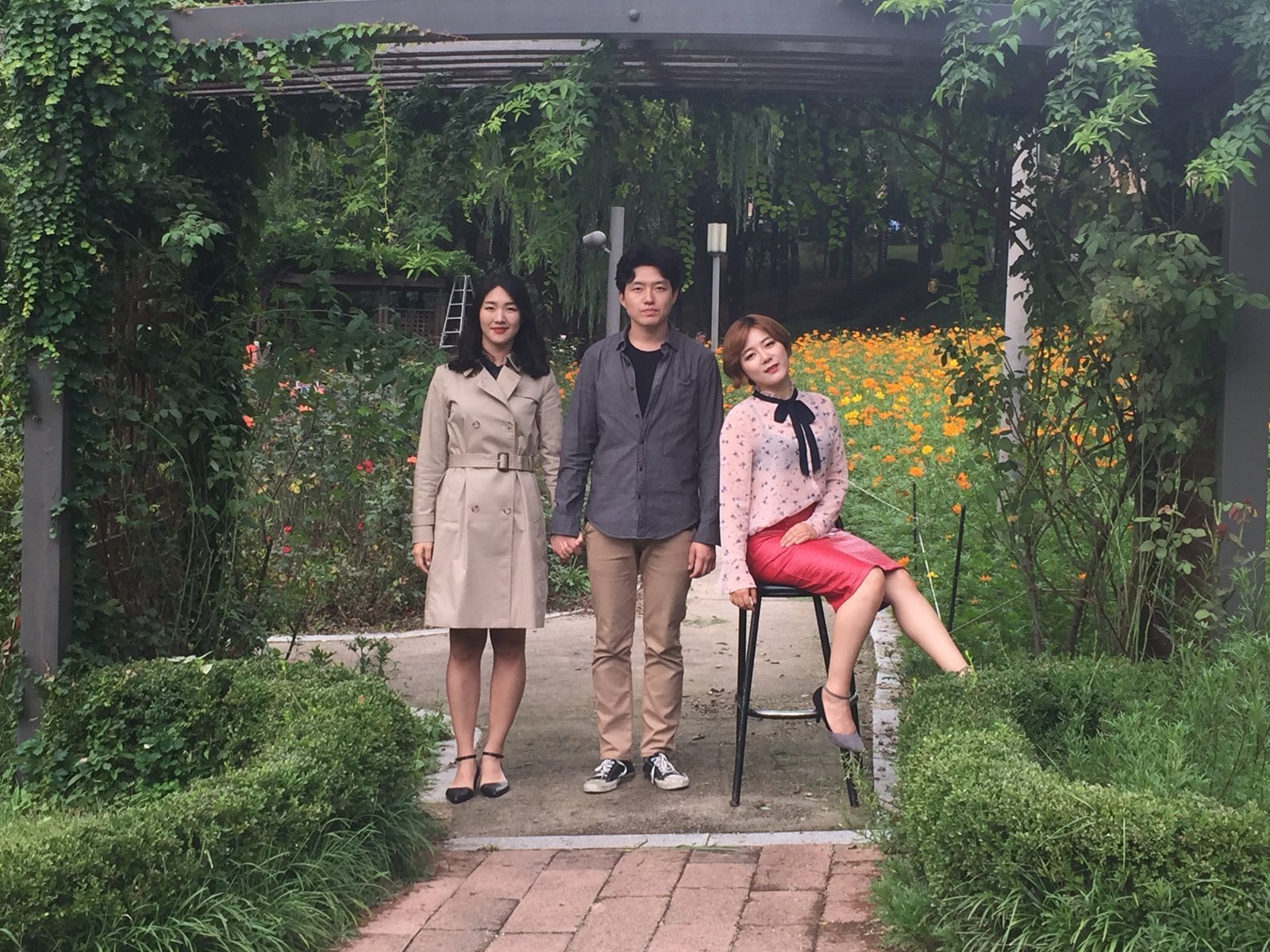 Almost a Love Story 출연진 — 야외