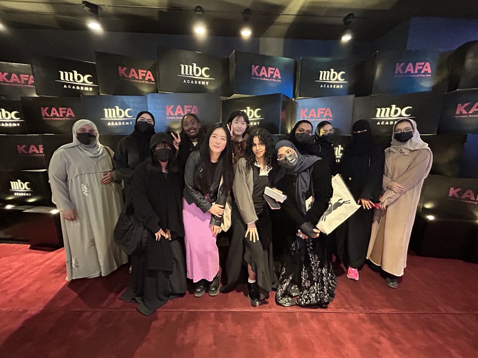 〈콘크리트 유토피아〉 Screening